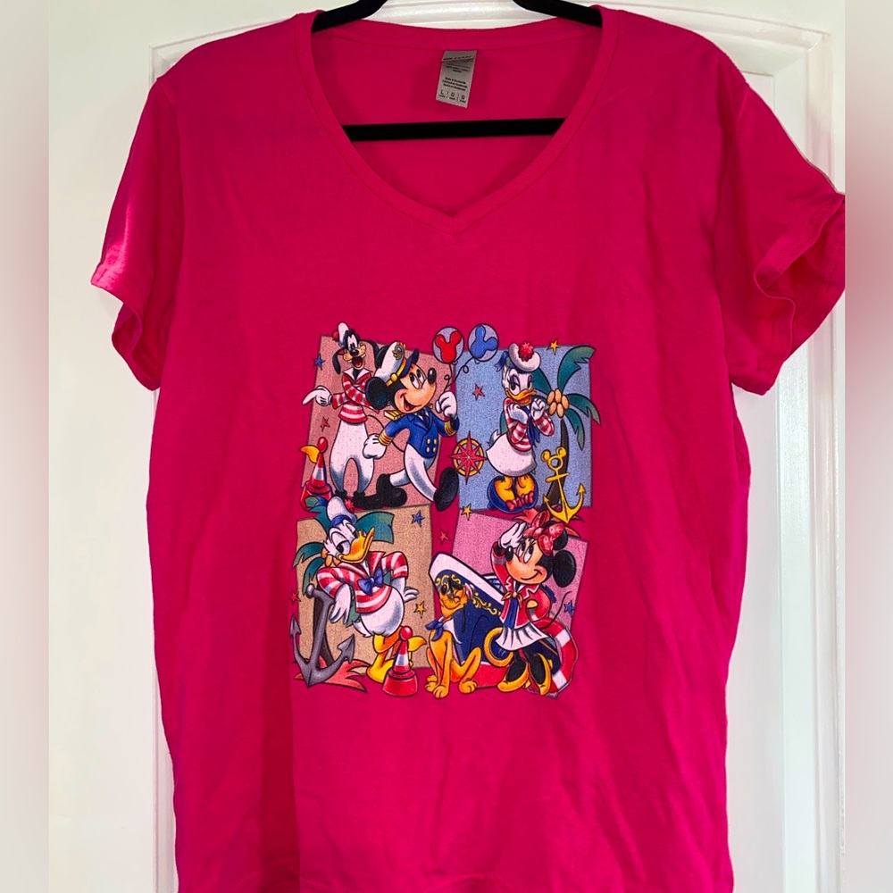 Disney cruise V neck shirt - never worn